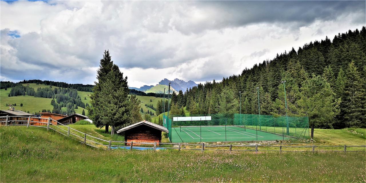 Sporthotel Floralpina Alpe Di Siusi Exterior foto